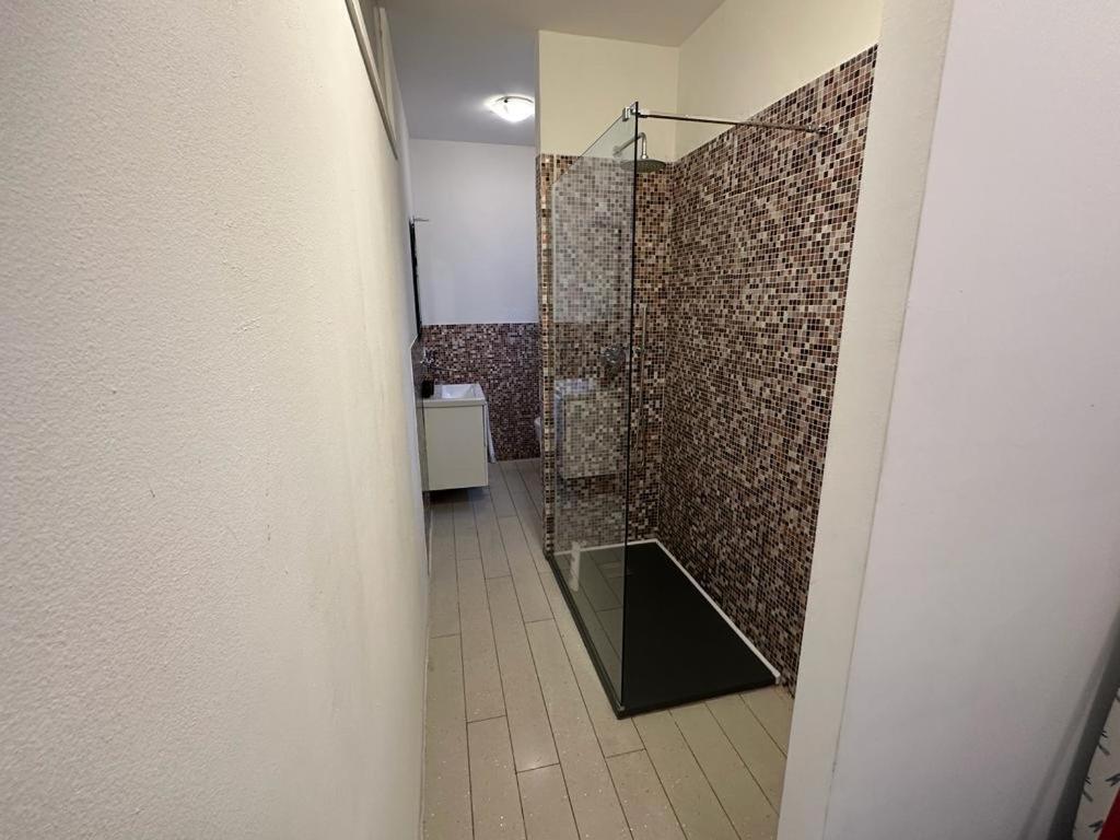 Appartamento Elegante In Centro Udine Eksteriør billede